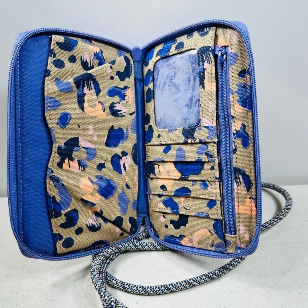 KAVU Go Time Wallet ~ Blue Panthera - Picture 3 of 3